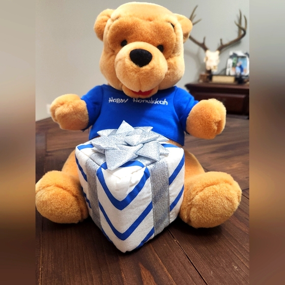 Happy Hanukkah Pooh bear - Picture 1 of 7